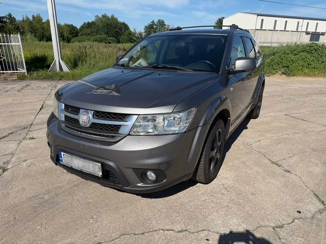 Fiat Freemont — auto z placu Komisu Prusice