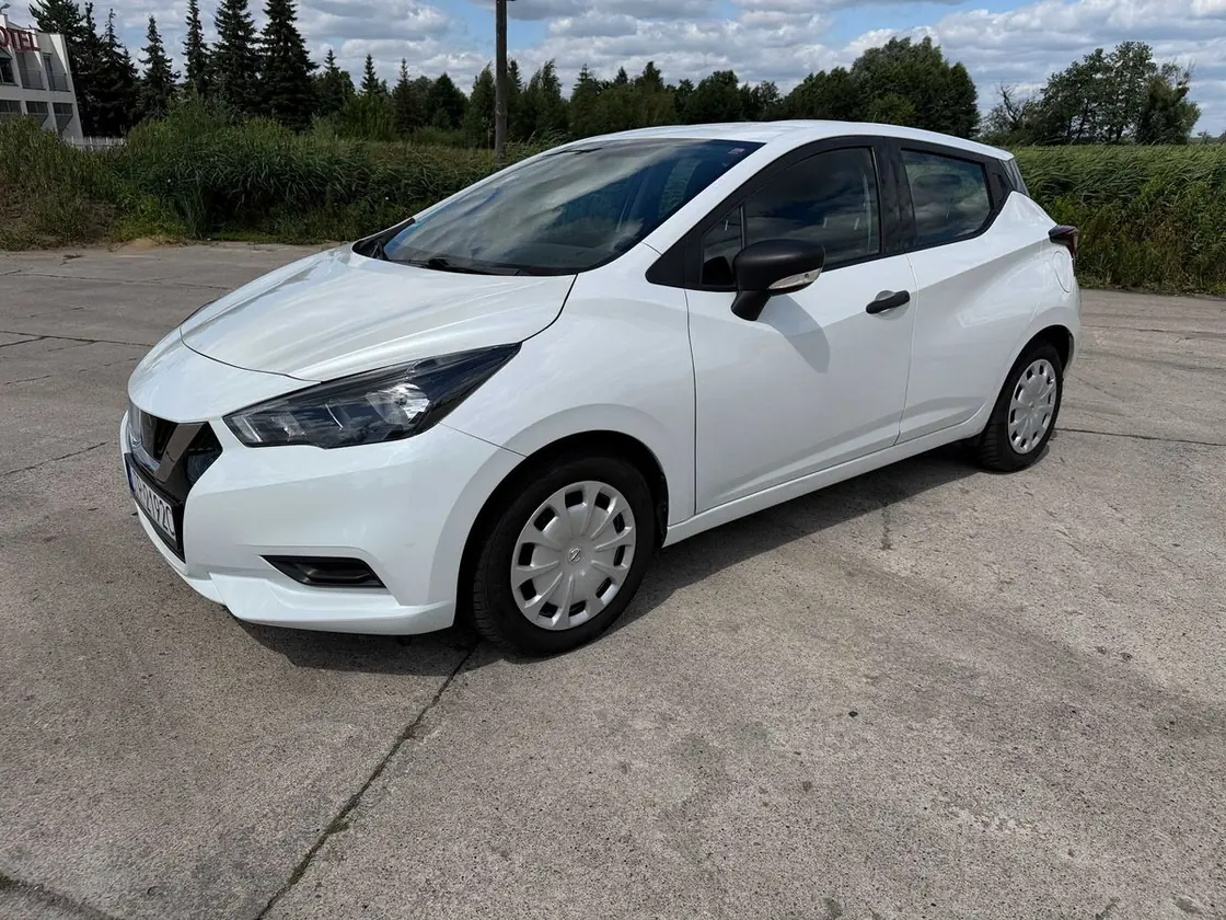 Nissan Micra — auto z placu Komisu Prusice